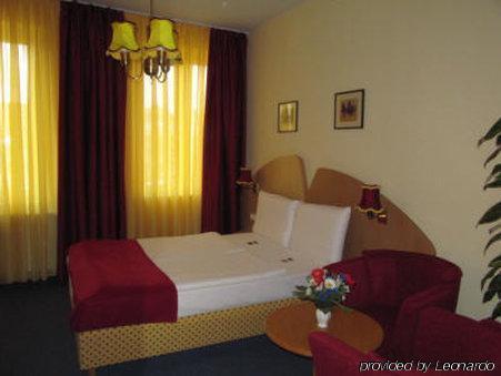 Hotel Am Hauptbahnhof Σβερίν Εξωτερικό φωτογραφία