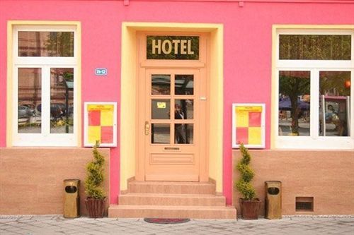 Hotel Am Hauptbahnhof Σβερίν Εξωτερικό φωτογραφία