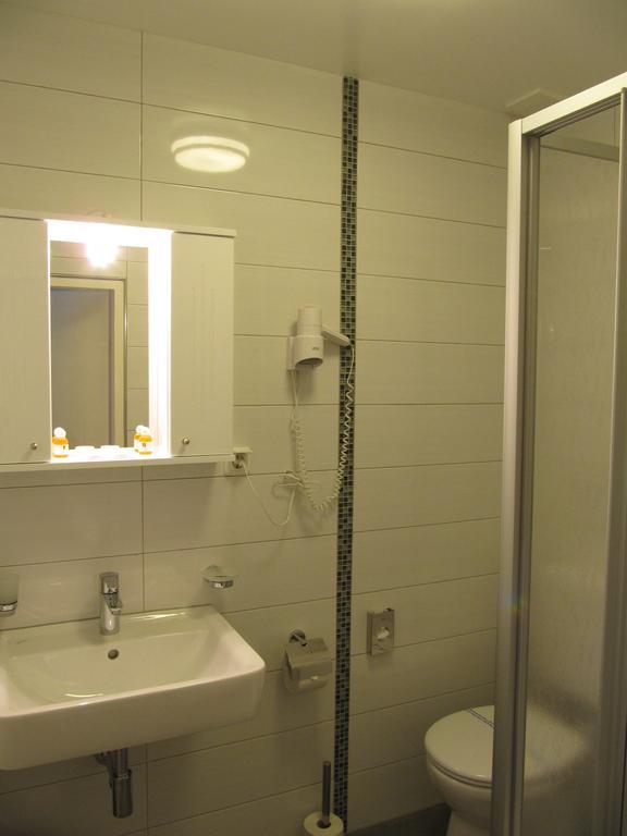 Hotel Am Hauptbahnhof Σβερίν Εξωτερικό φωτογραφία